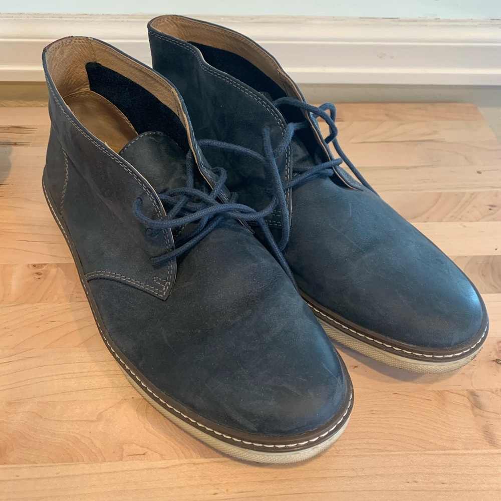 Johnston & Murphy chukka boot